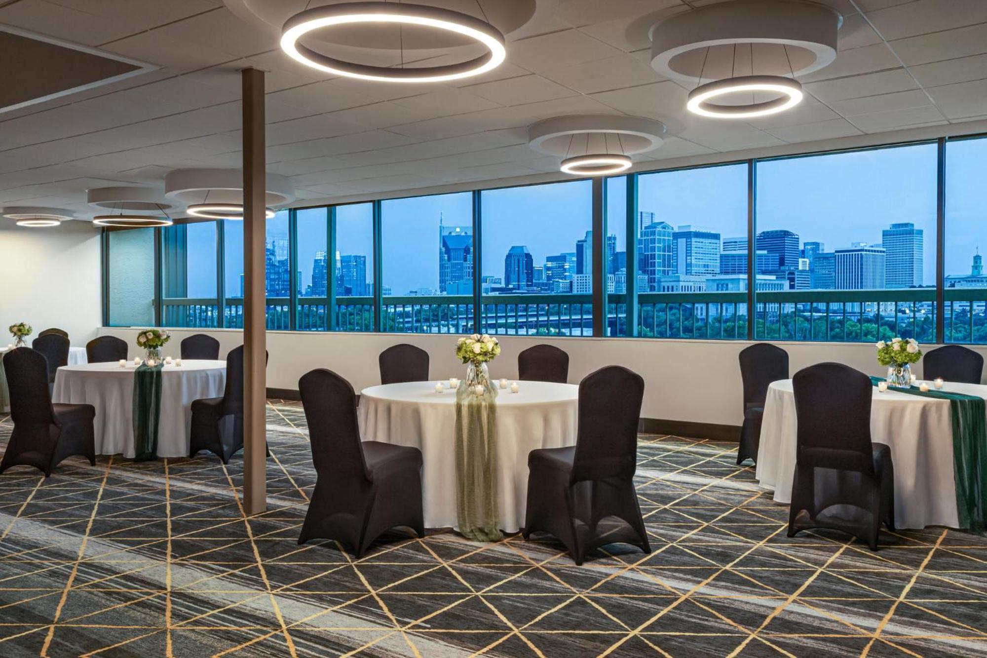 Holiday Inn Nashville Downtown - Stadium By Ihg Dış mekan fotoğraf